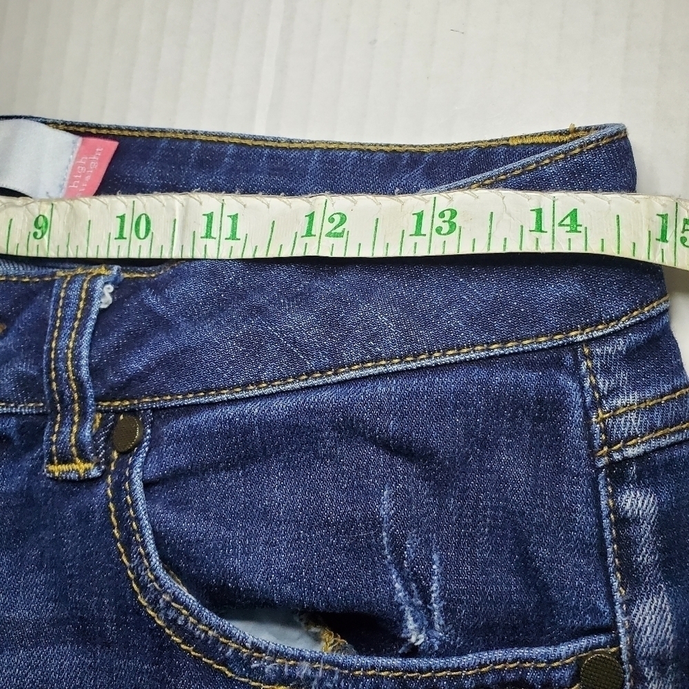 Cabi High Straight jeans Sz 2 Distressed Blue - Picture 7 of 9